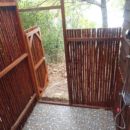 Boulder Bay Eco Resort - Nga Khin Nyo Gyee Island Exterior photo