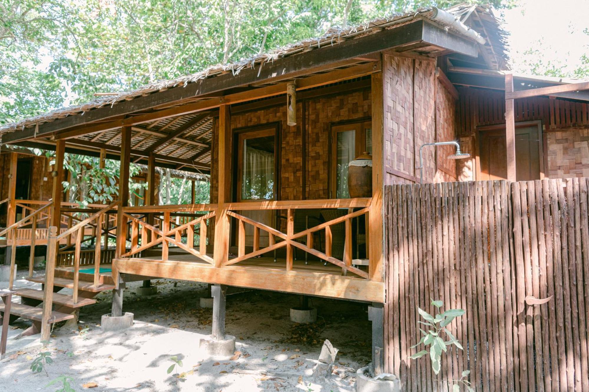 Boulder Bay Eco Resort - Nga Khin Nyo Gyee Island Exterior photo