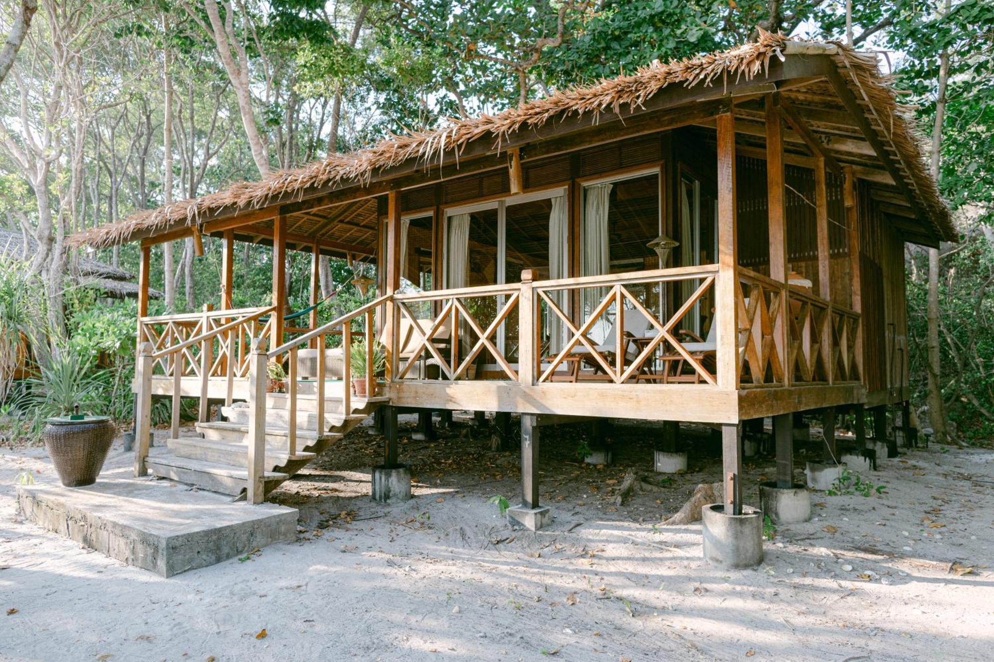 Boulder Bay Eco Resort - Nga Khin Nyo Gyee Island Exterior photo