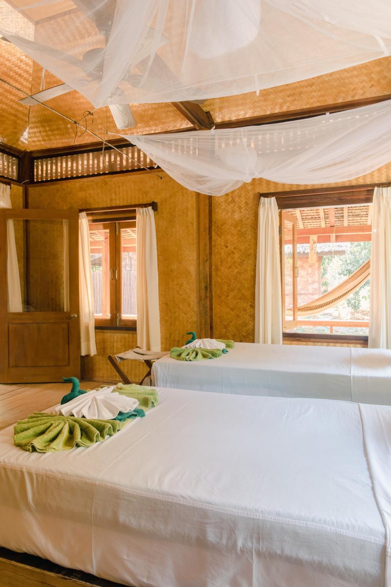 Boulder Bay Eco Resort - Nga Khin Nyo Gyee Island Exterior photo