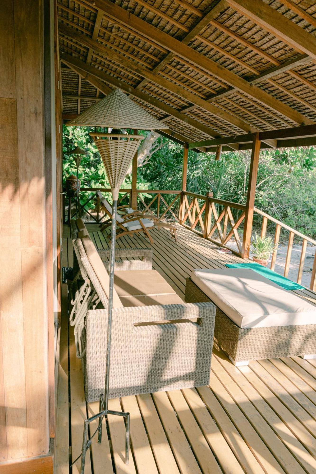 Boulder Bay Eco Resort - Nga Khin Nyo Gyee Island Exterior photo