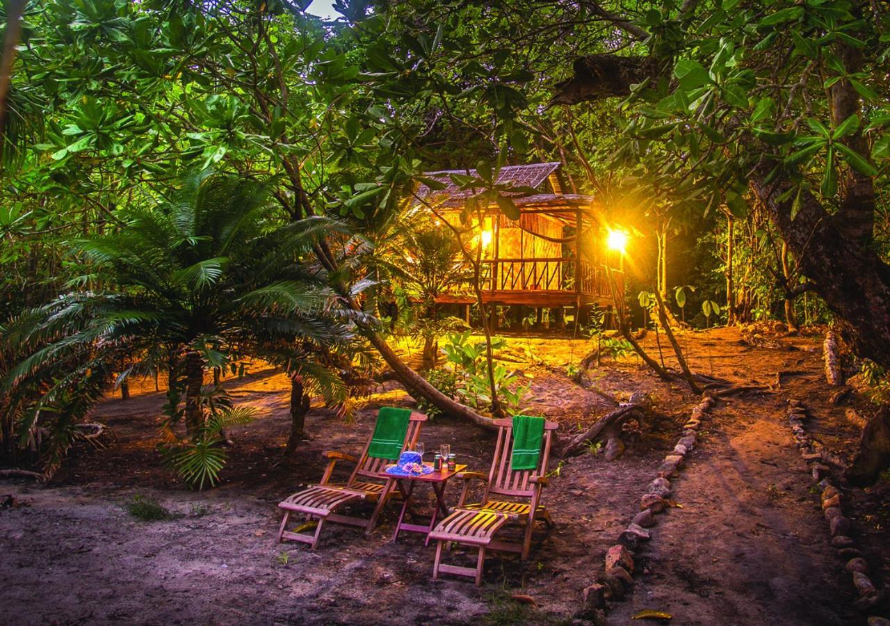Boulder Bay Eco Resort - Nga Khin Nyo Gyee Island Exterior photo